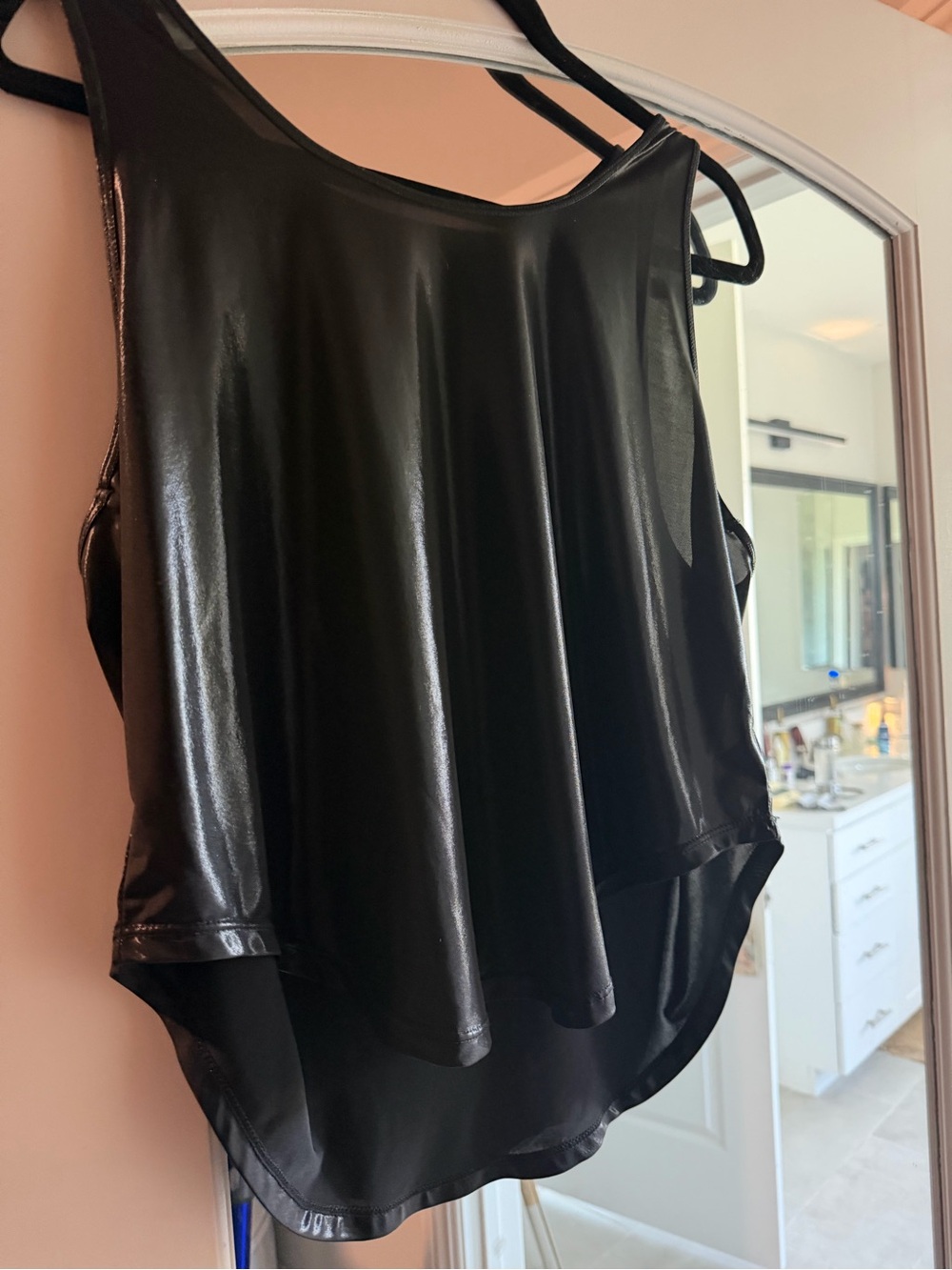 Noli Black Shiny Sleeveless top